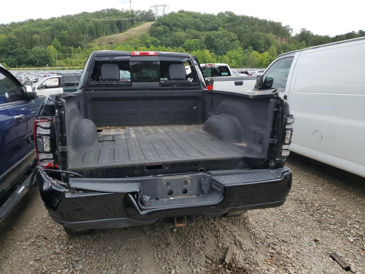 3C6UR5FJ5KG656219 2019 Ram 2500 Laramie