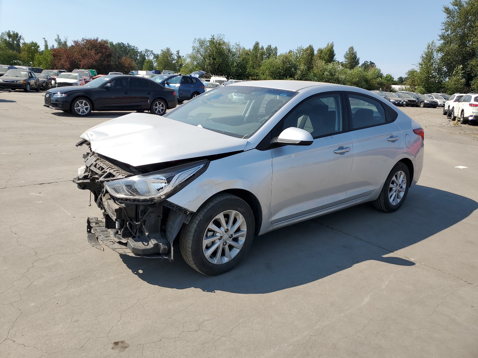 3KPC24B5XLE117118 2020 Hyundai Accent Se