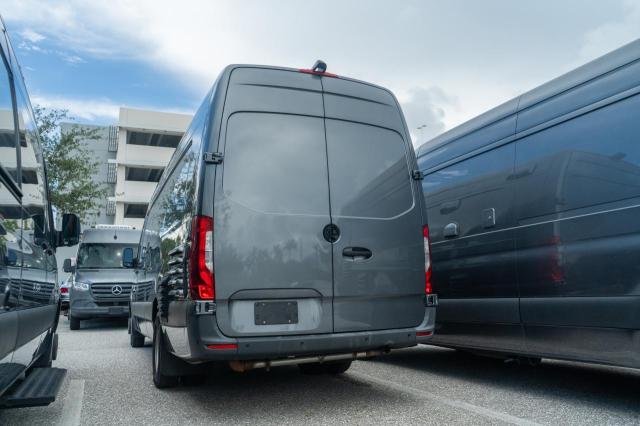  MERCEDES-BENZ SPRINTER 2022 Серый