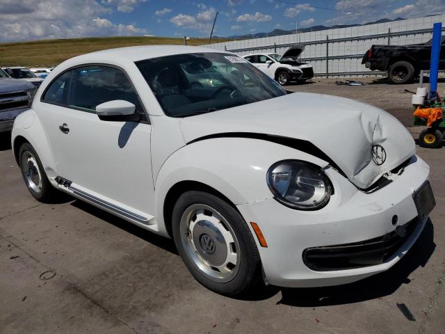  VOLKSWAGEN BEETLE 2015 Білий