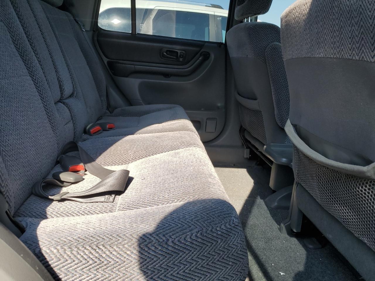 1998 Honda Cr-V Lx VIN: JHLRD1843WC800102 Lot: 62556484