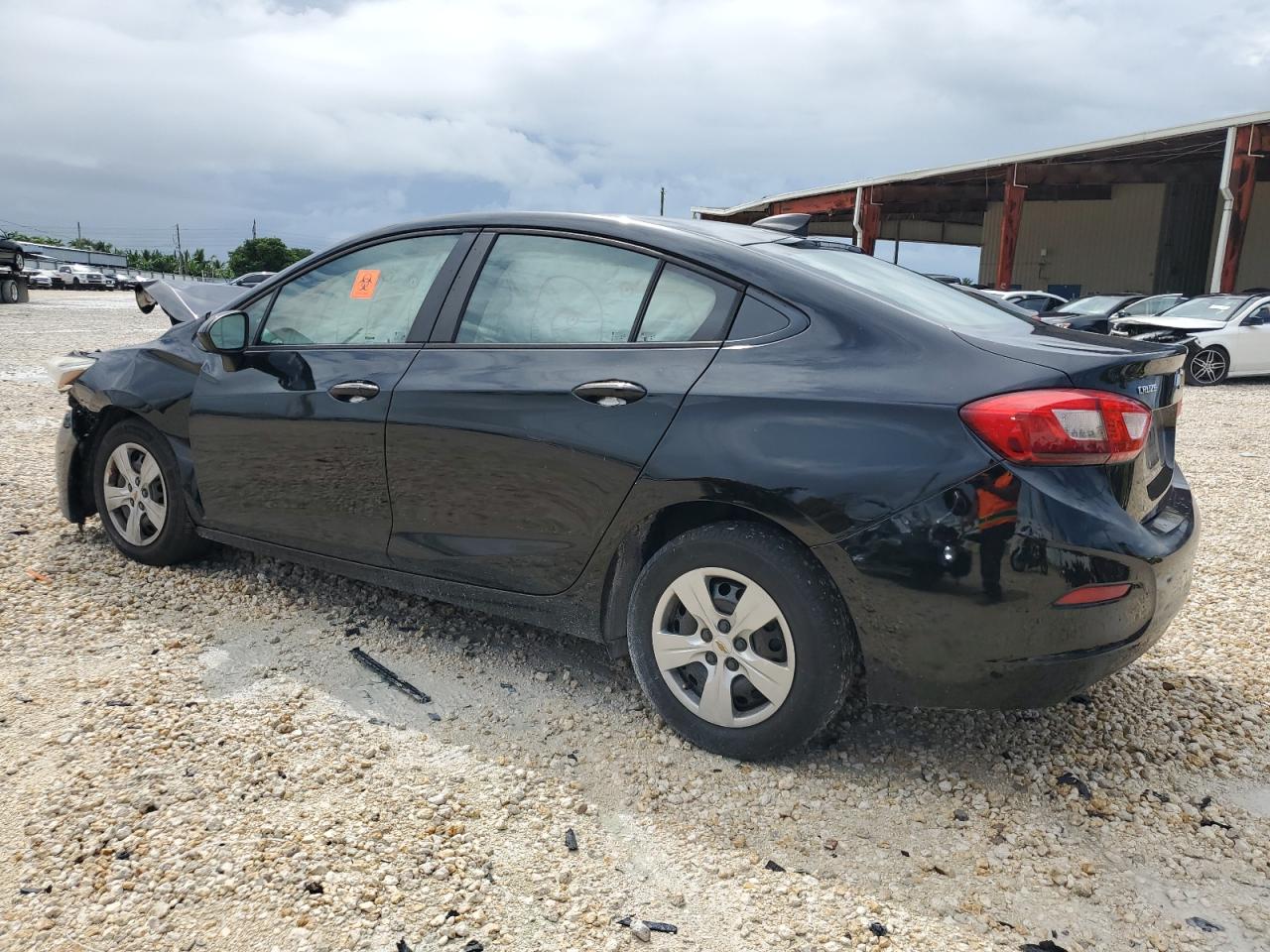 1G1BC5SM1J7194214 2018 Chevrolet Cruze Ls