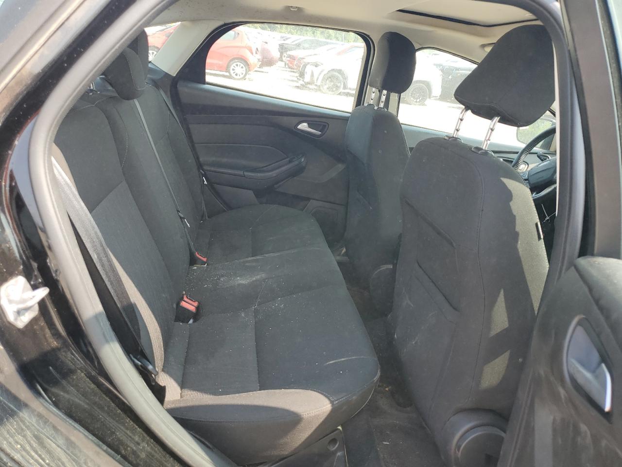 2016 Ford Focus Se VIN: 1FADP3F22GL377337 Lot: 64942354