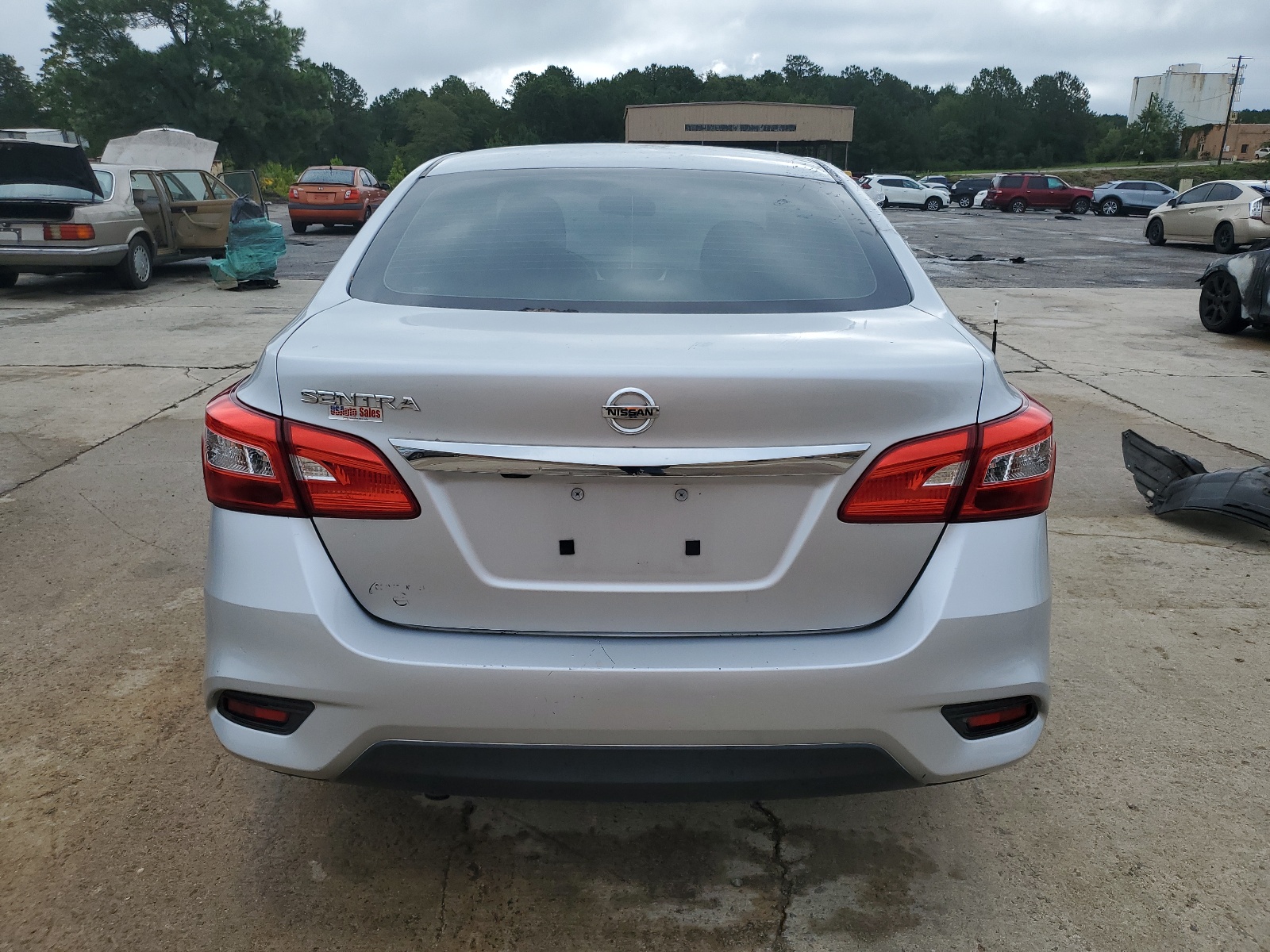 2018 Nissan Sentra S vin: 3N1AB7AP4JY319186