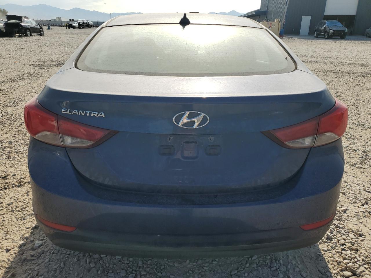 2016 Hyundai Elantra - Image 6