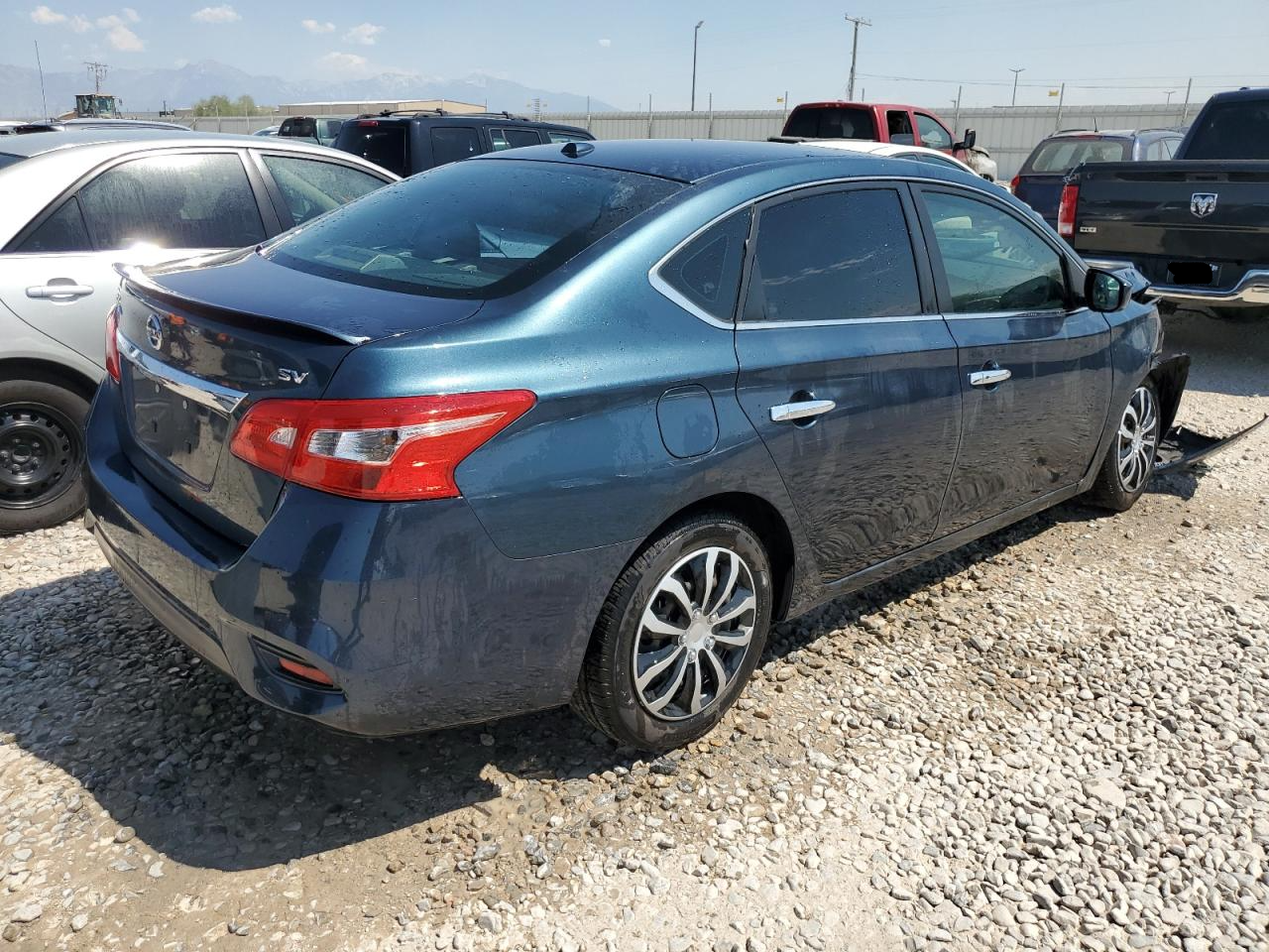 2016 Nissan Sentra S vin: 3N1AB7AP5GY216982