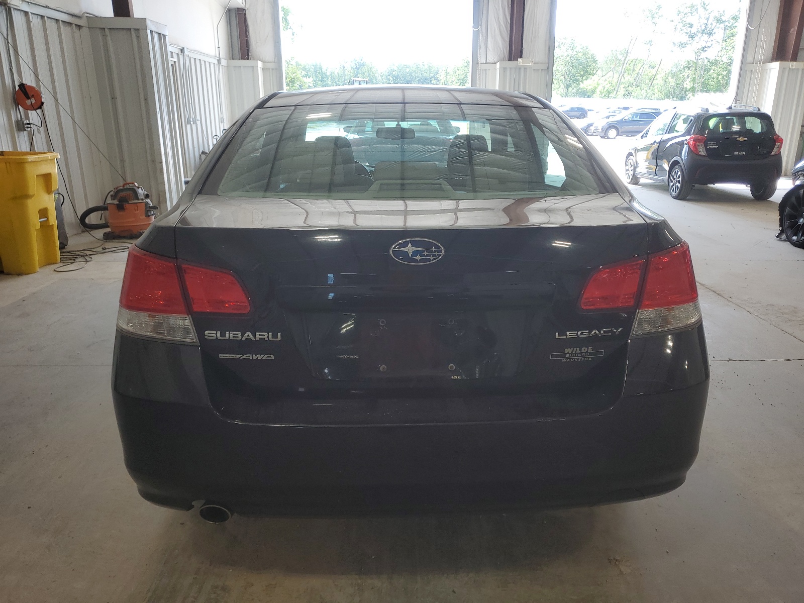 4S3BMCC69B3216963 2011 Subaru Legacy 2.5I Premium