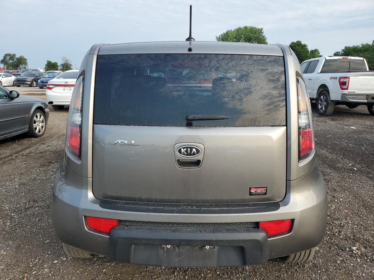 2011 Kia Soul + VIN: KNDJT2A29B7329393 Lot: 63292774