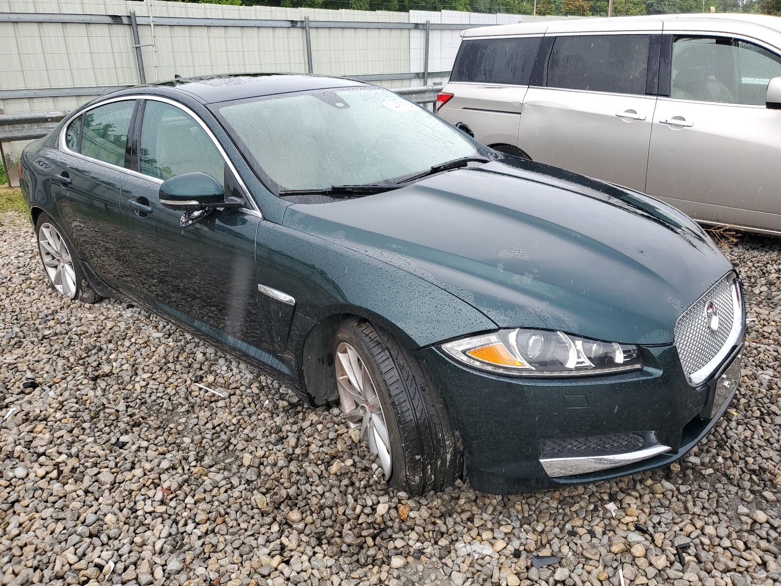 2015 Jaguar Xf 2.0T Premium vin: SAJWA0FS7FPU56109