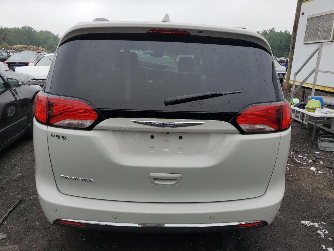 2020 Chrysler Pacifica Touring VIN: 2C4RC1FG9LR273229 Lot: 64004954