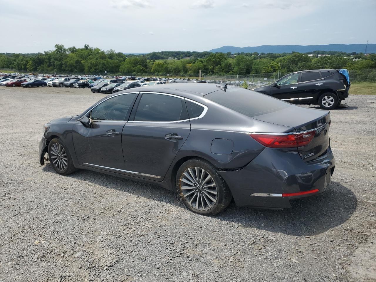 2017 Kia Cadenza Premium VIN: KNALB4J17H5073545 Lot: 64872784
