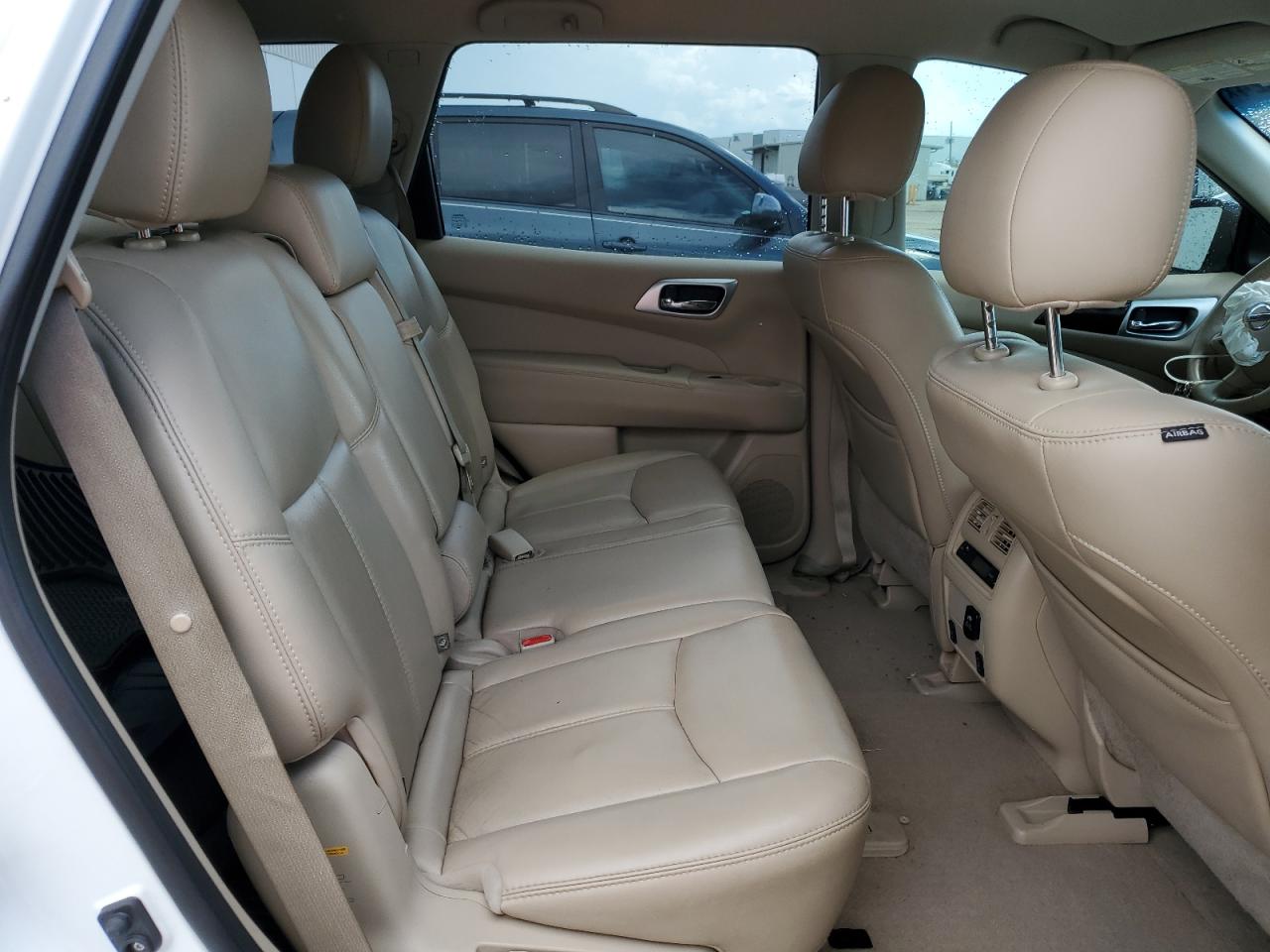 2015 Nissan Pathfinder S VIN: 5N1AR2MN9FC633496 Lot: 64059924