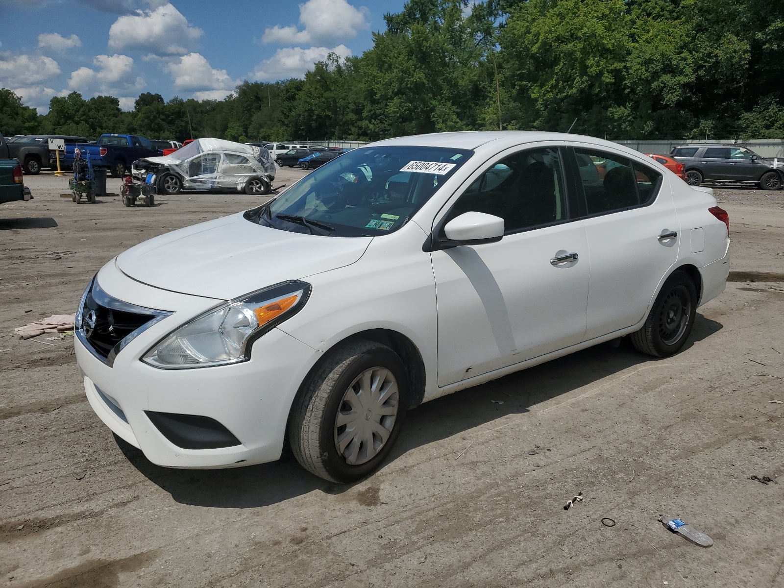 2016 Nissan Versa S vin: 3N1CN7AP5GL850970