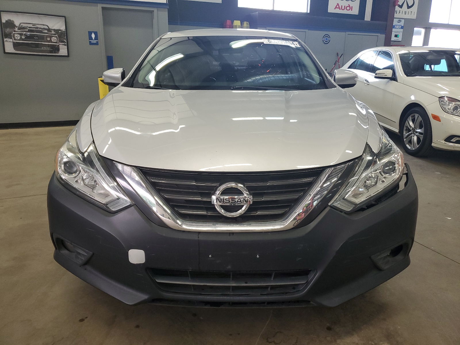 2017 Nissan Altima 2.5 vin: 1N4AL3AP8HC188985