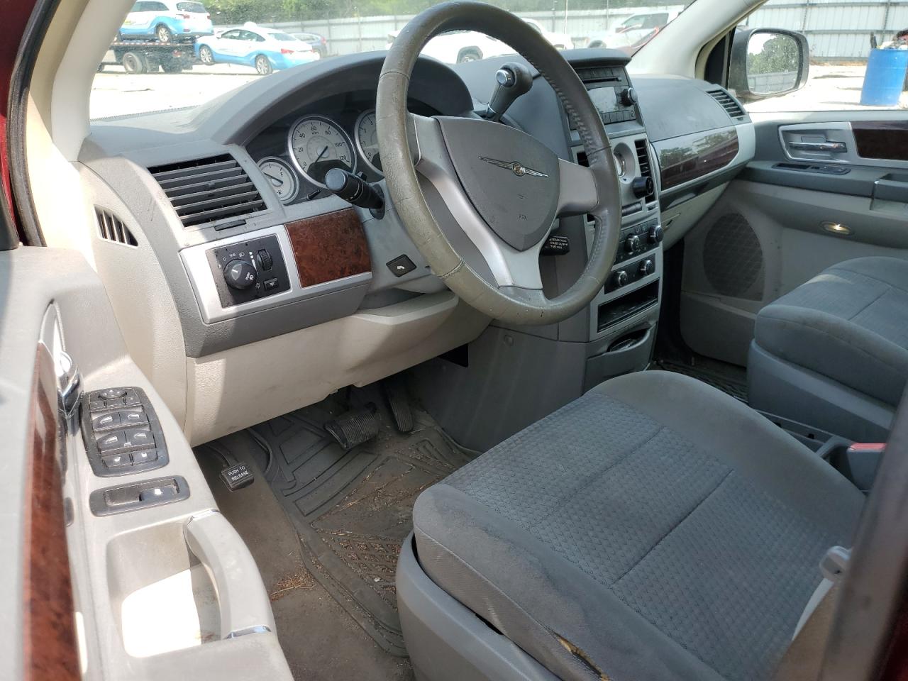 2010 Chrysler Town & Country Touring VIN: 2A4RR5D16AR500839 Lot: 63127074