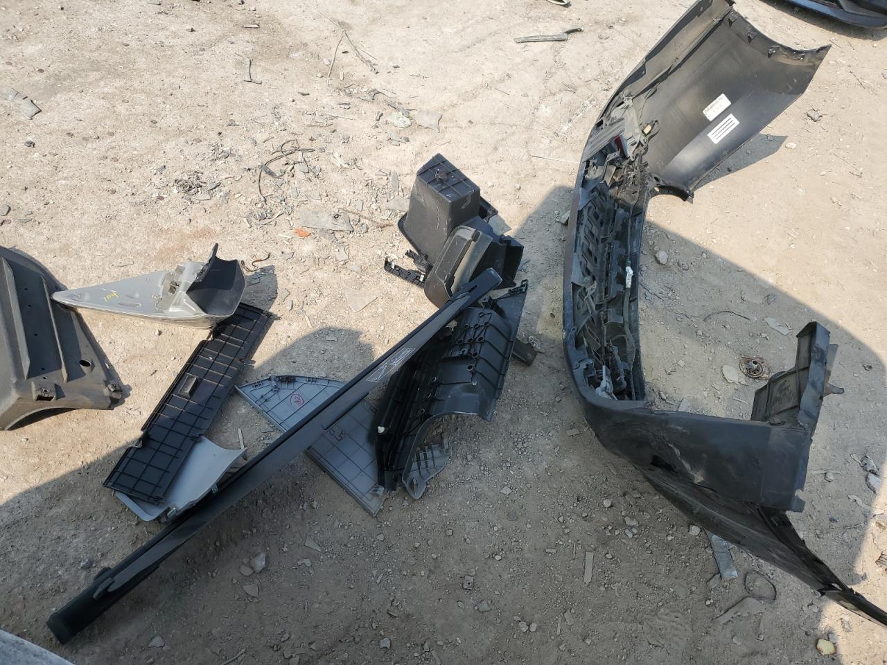 2015 Toyota Highlander Limited VIN: 5TDYKRFH8FS064260 Lot: 63757134