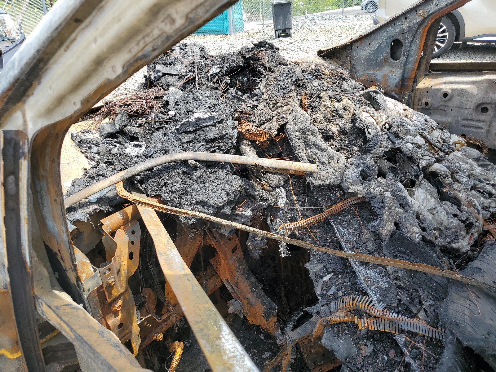 1FMCU9GXXDUA16483 2013 Ford Escape Se