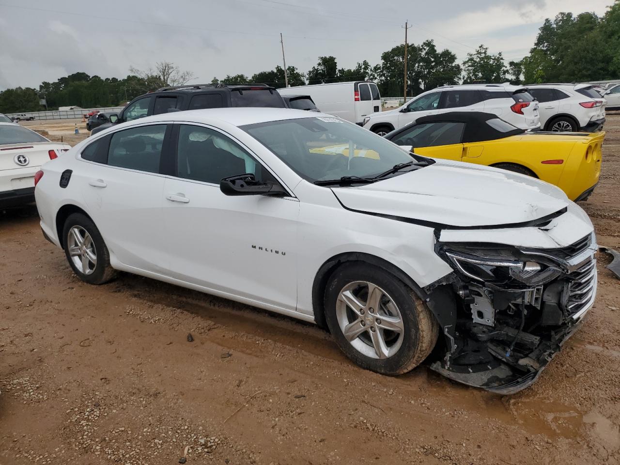 2021 Chevrolet Malibu - Image 4