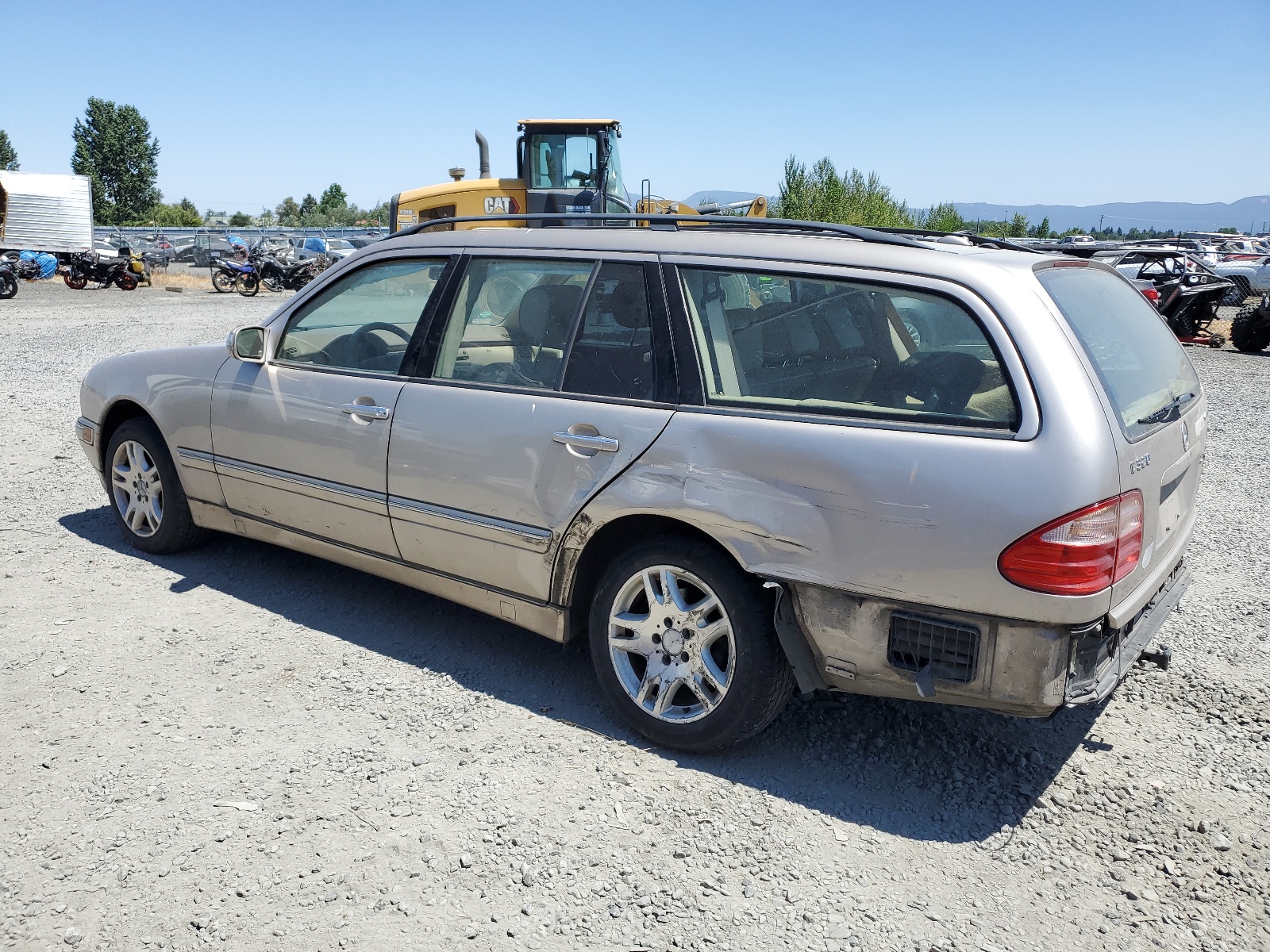 WDBJH82J9YX030097 2000 Mercedes-Benz E 320 4Matic