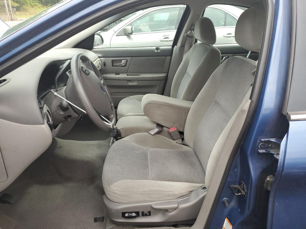 2002 Ford Taurus Se VIN: 1FAHP58SX2A251063 Lot: 64086224