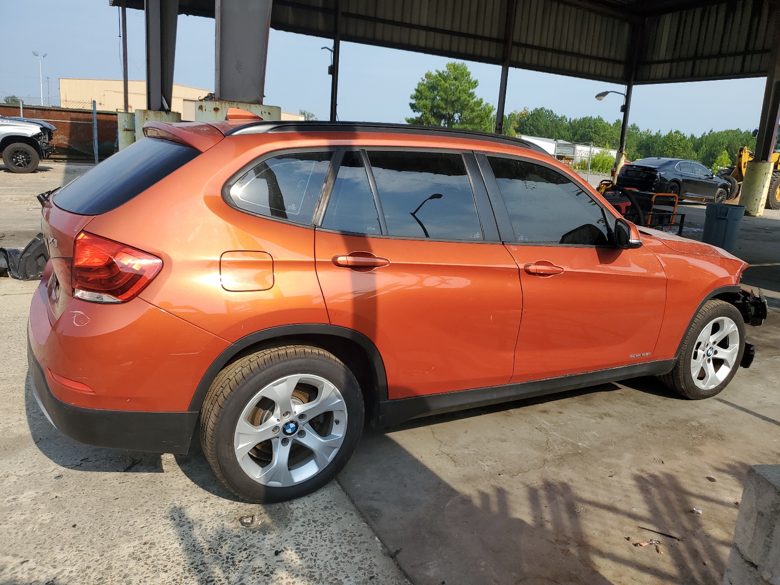 2015 BMW X1 Sdrive28I vin: WBAVM1C51FV314630