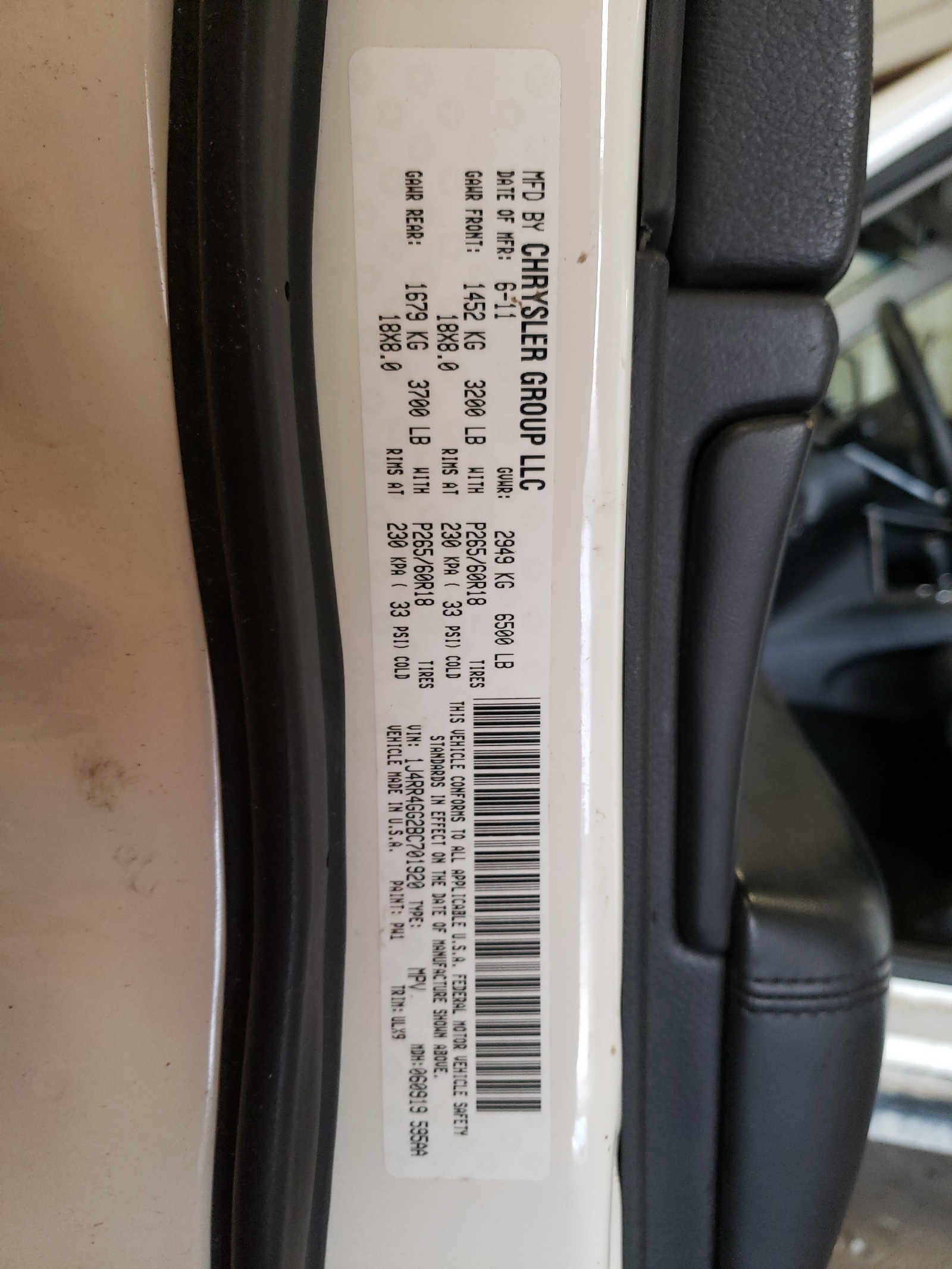 1J4RR4GG2BC701920 2011 Jeep Grand Cherokee Laredo