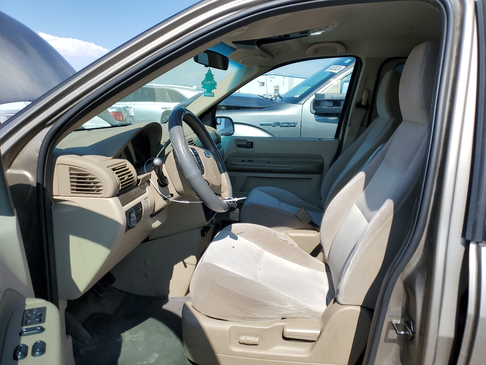 2FMZA57684BB17160 2004 Ford Freestar Ses