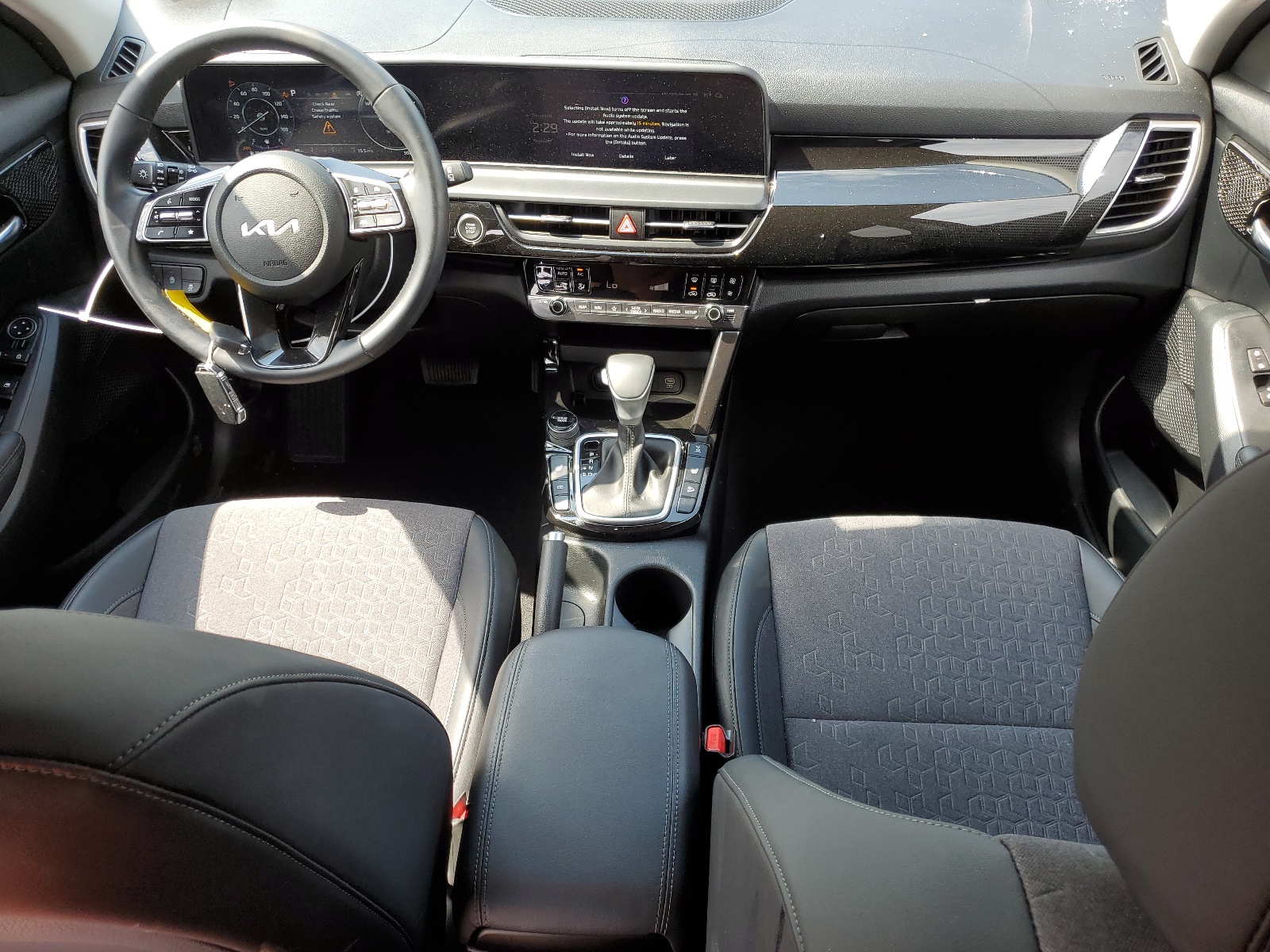 KNDEUCAA8R7517828 2024 Kia Seltos S