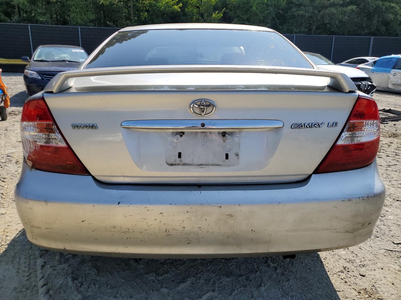 4T1BE32K24U844657 2004 Toyota Camry Le