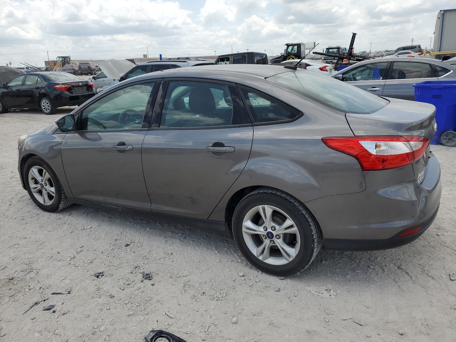 2014 Ford Focus Se vin: 1FADP3F28EL413089