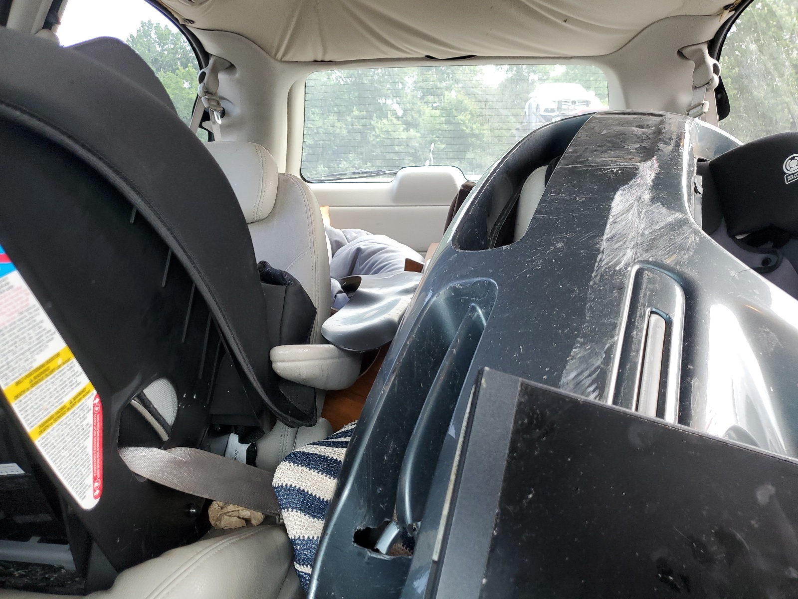 2A4GP64L37R182952 2007 Chrysler Town & Country Limited