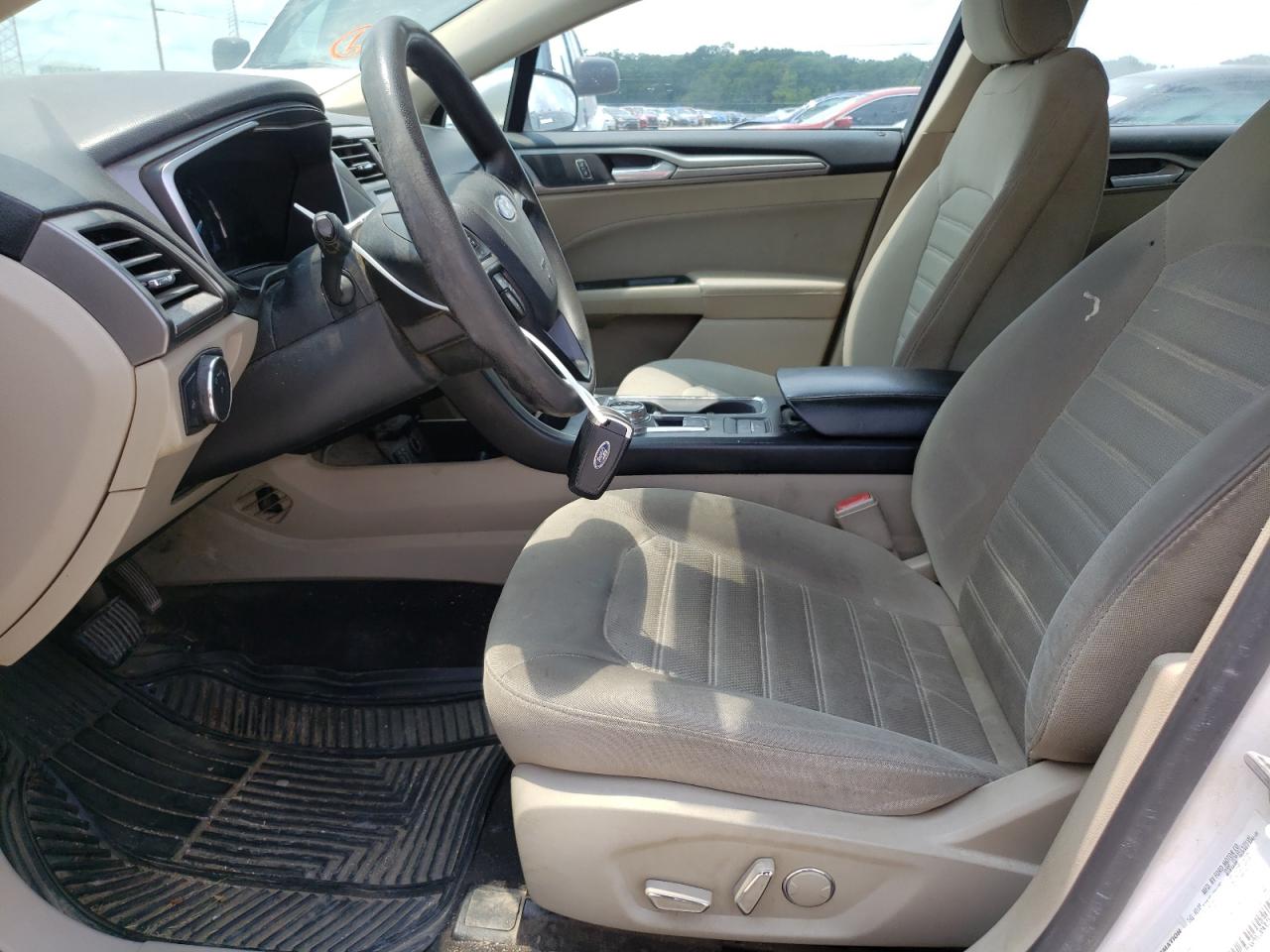 2019 Ford Fusion Se VIN: 3FA6P0LU0KR256488 Lot: 64151144