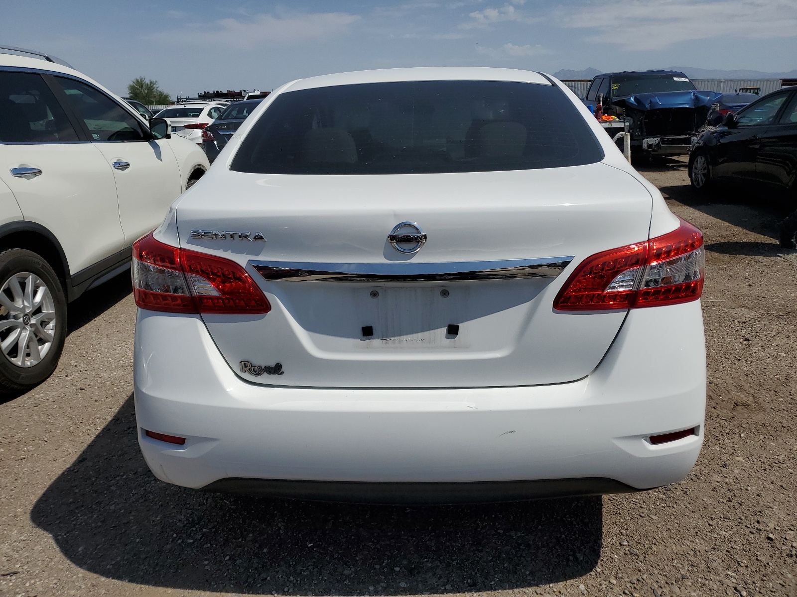 2015 Nissan Sentra S vin: 3N1AB7AP1FY220204