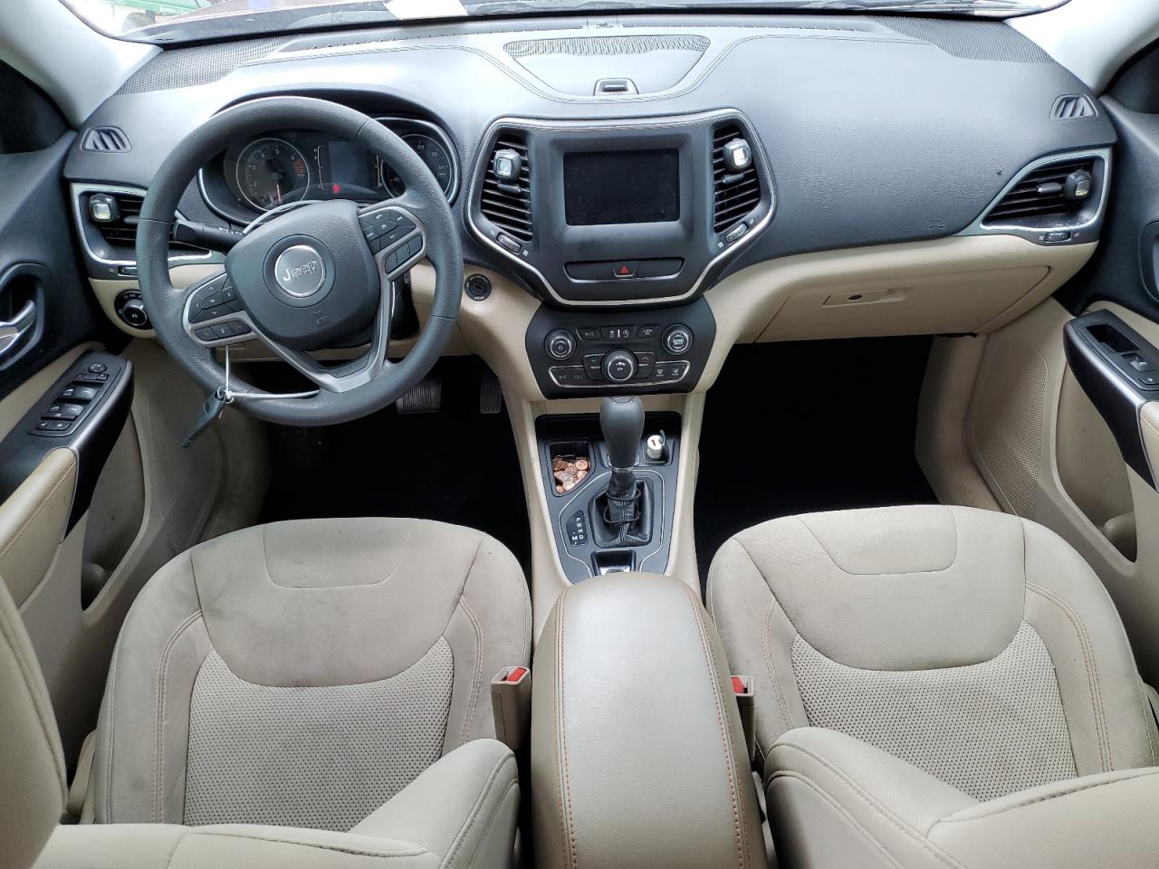 2019 Jeep Cherokee Latitude VIN: 1C4PJLCB2KD241371 Lot: 62981384