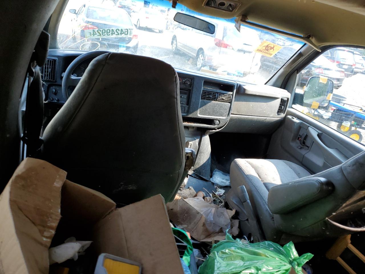 2004 Chevrolet Express G1500 VIN: 1GNFG15T941148363 Lot: 64249924