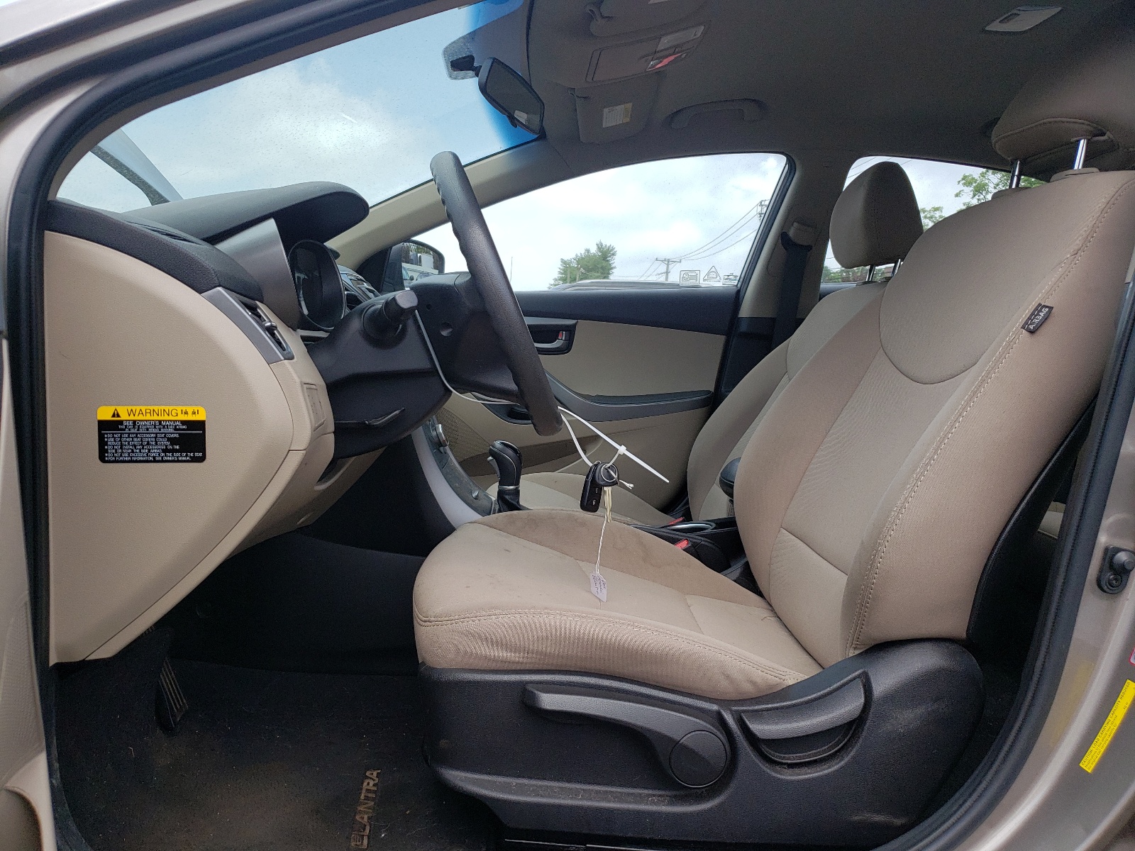 5NPDH4AE9GH794019 2016 Hyundai Elantra Se