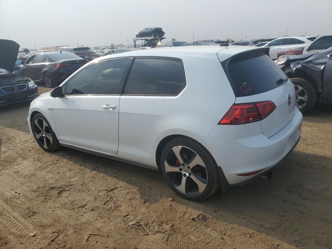 3VWYT7AU1GM002798 2016 VOLKSWAGEN GTI - Image 2