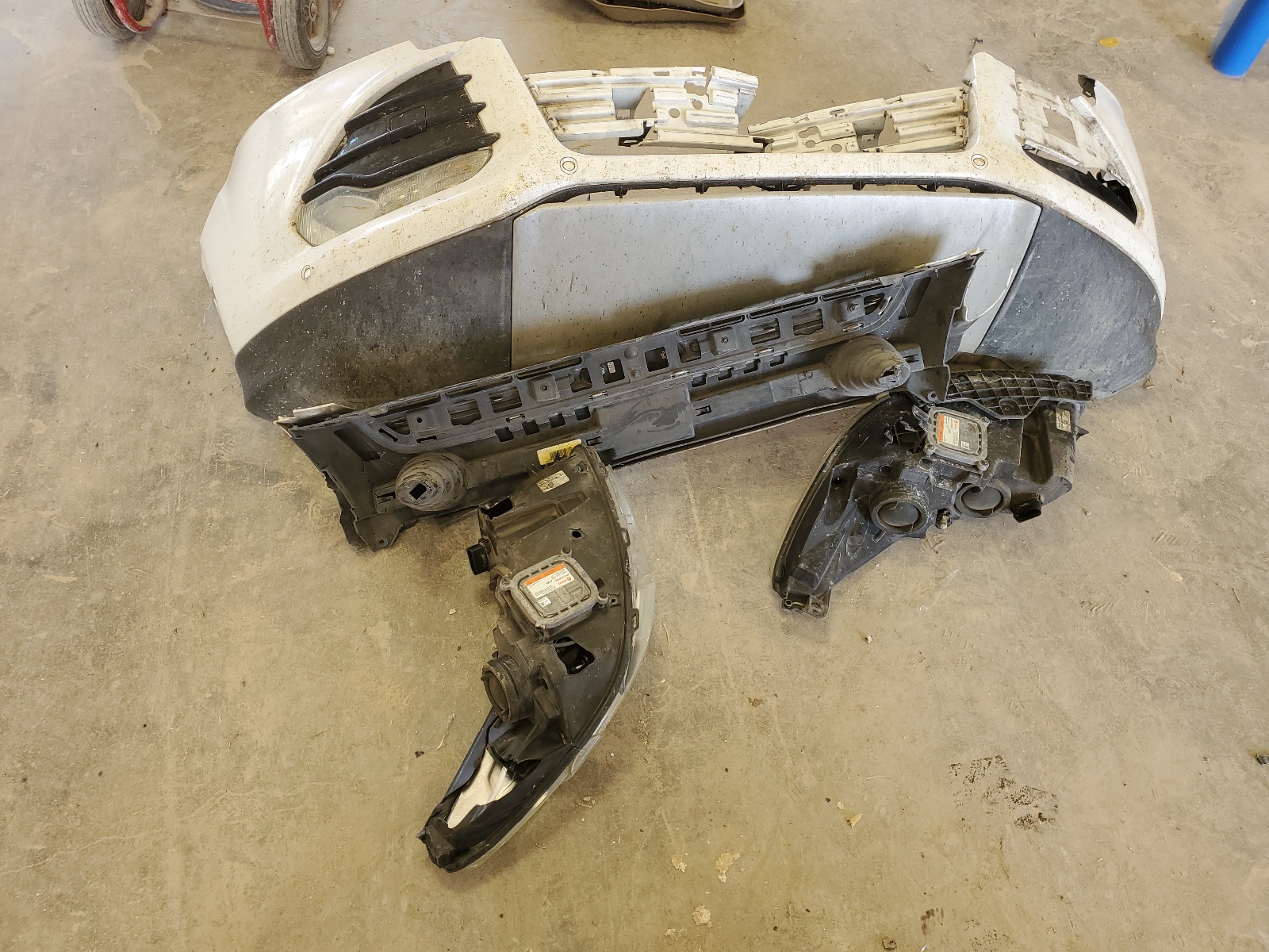 1FMCU0J98EUB28769 2014 Ford Escape Titanium