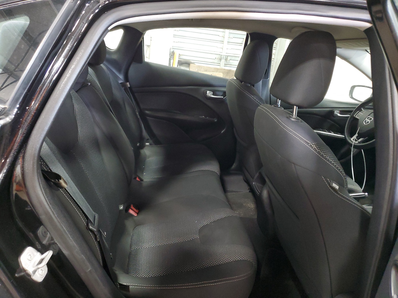 1C3CDFBB0GD515400 2016 Dodge Dart Sxt