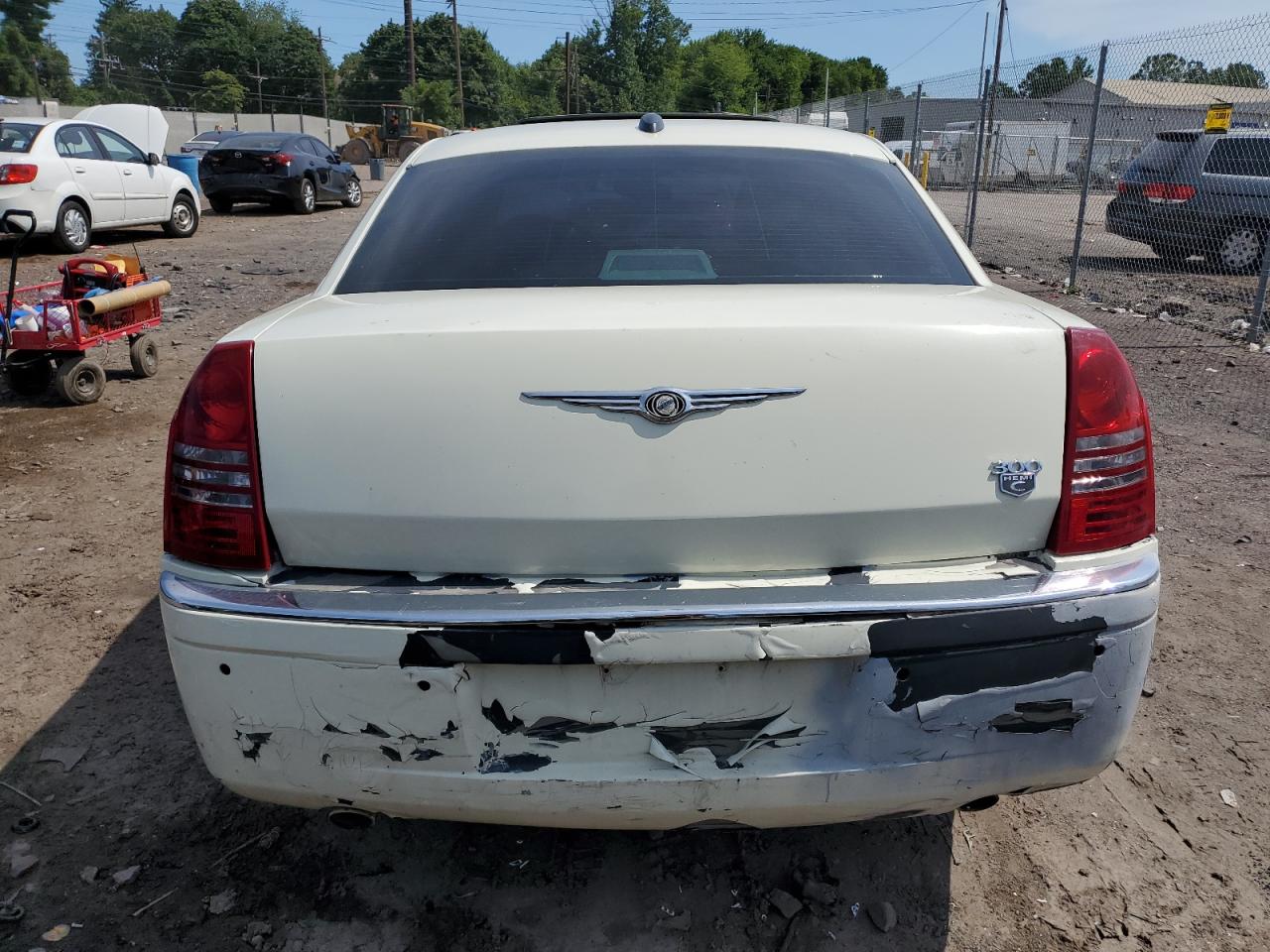 2C3AA63H05H524665 2005 Chrysler 300C