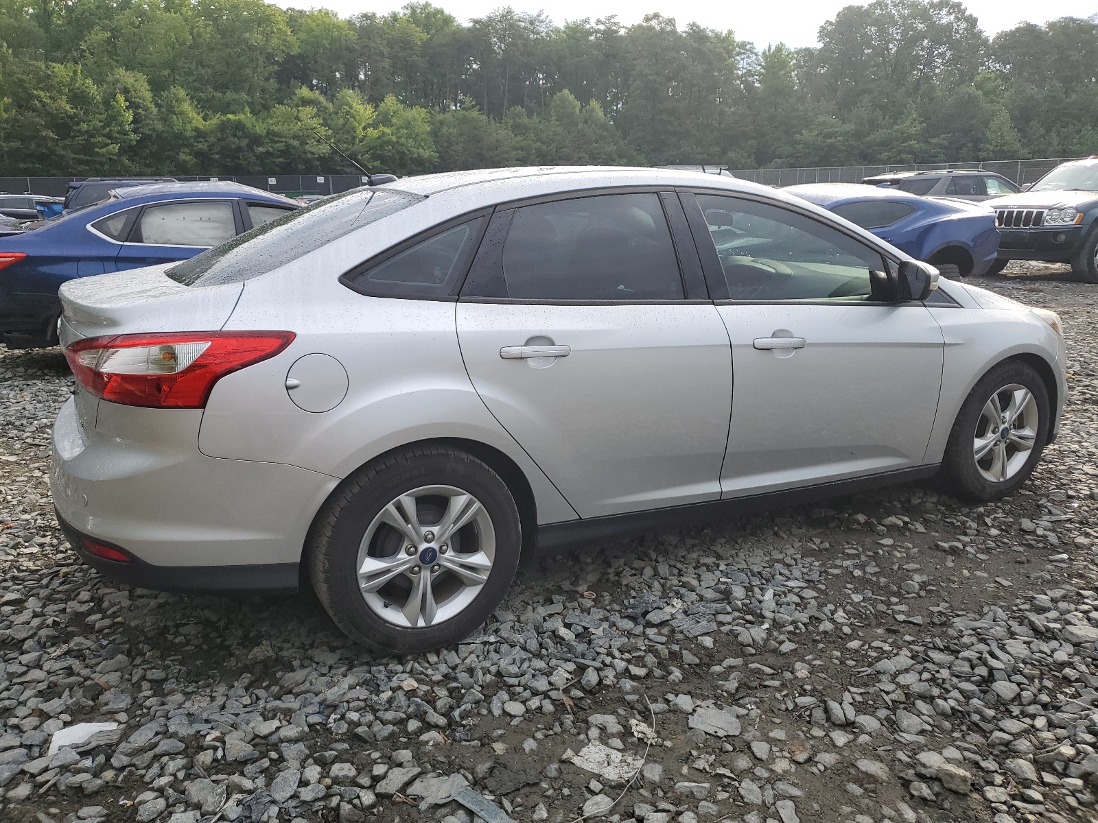 2014 Ford Focus Se vin: 1FADP3F28EL396830