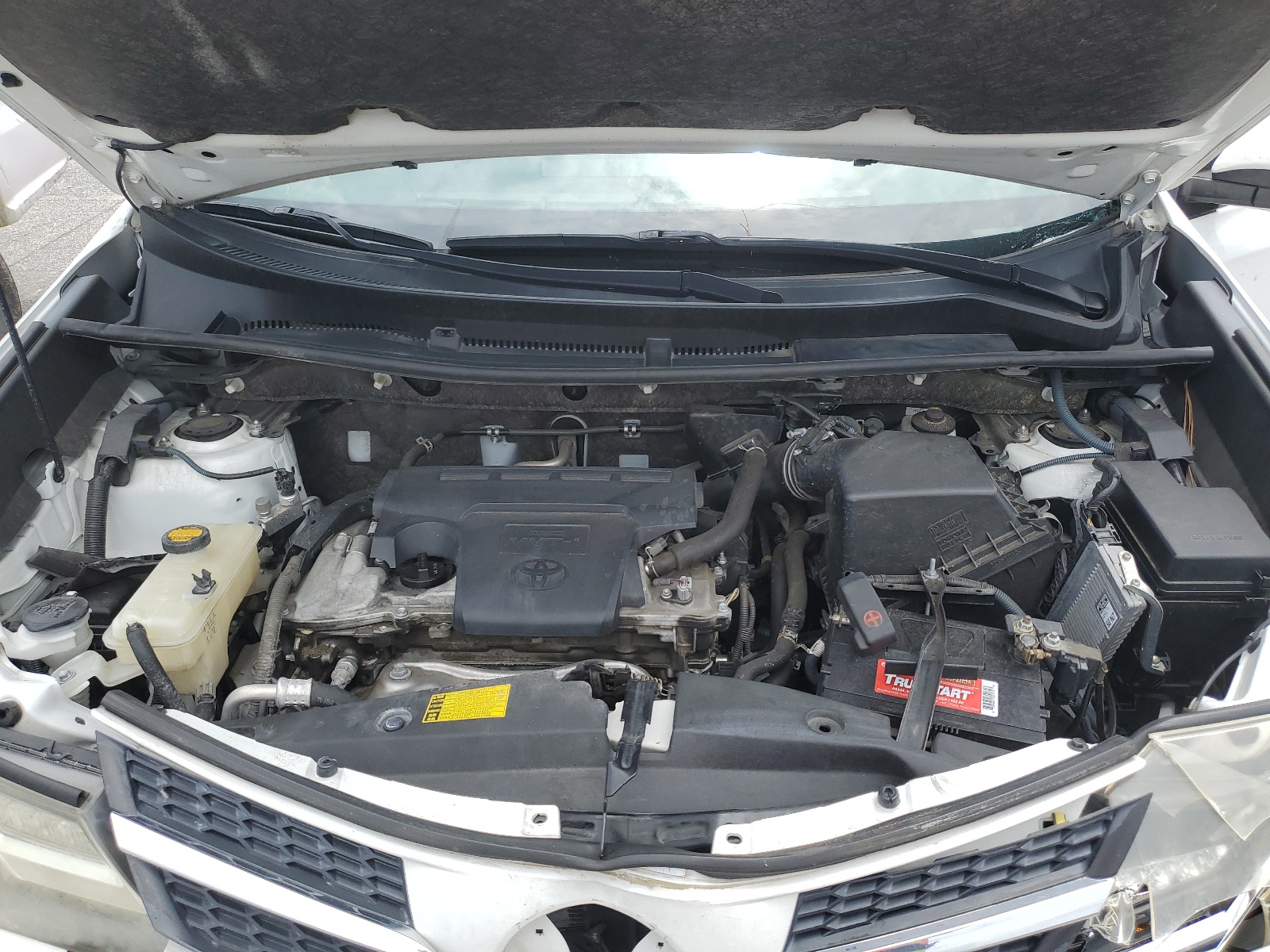 JTMWFREV0ED026129 2014 Toyota Rav4 Xle