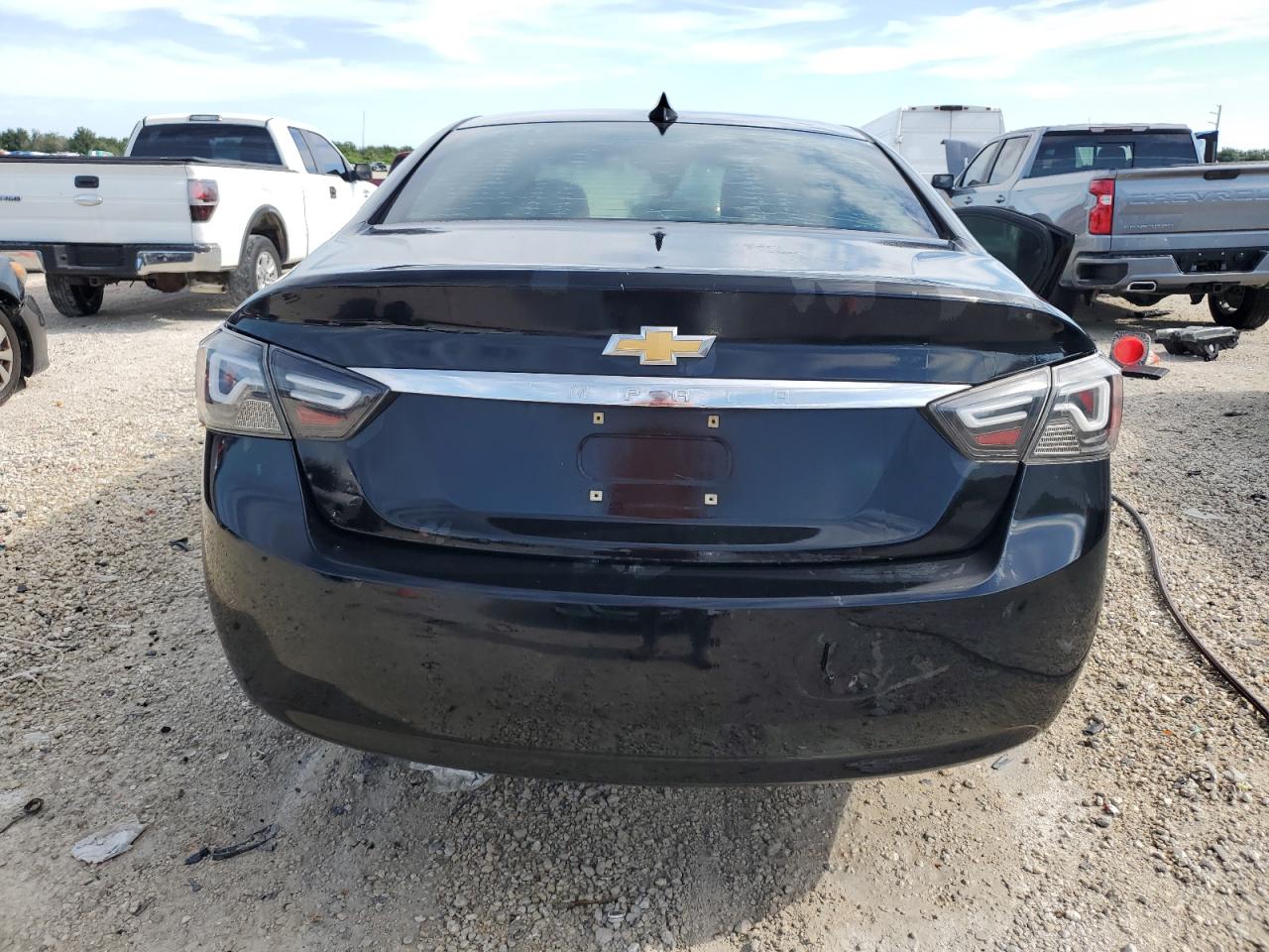 2015 Chevrolet Impala Lt VIN: 2G1125S32F9111997 Lot: 64950374