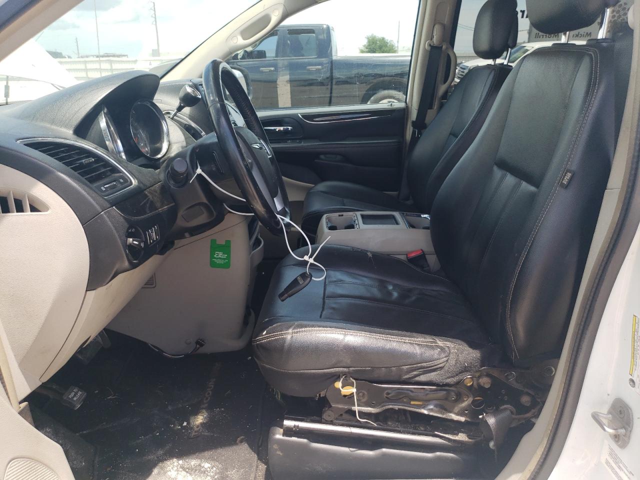 2013 Chrysler Town & Country Touring VIN: 2C4RC1BG8DR815556 Lot: 62558864