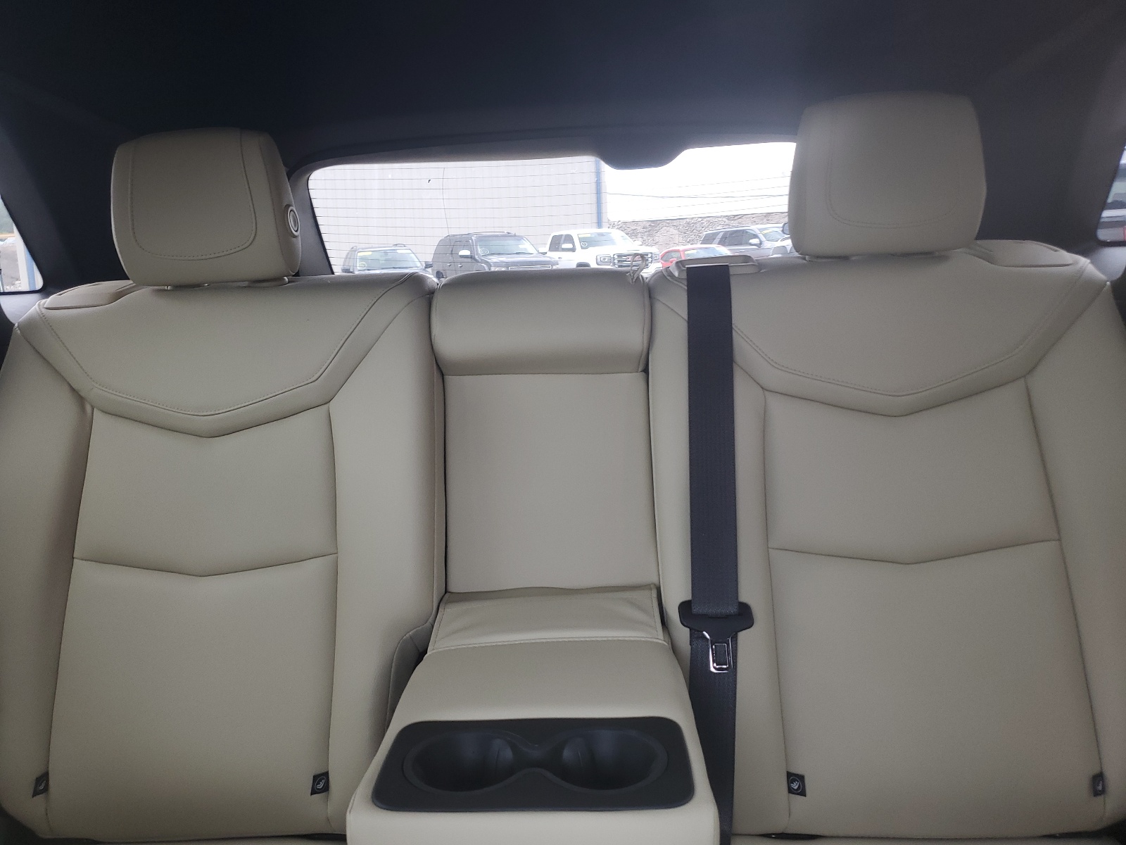 1GYKNARS2JZ230747 2018 Cadillac Xt5