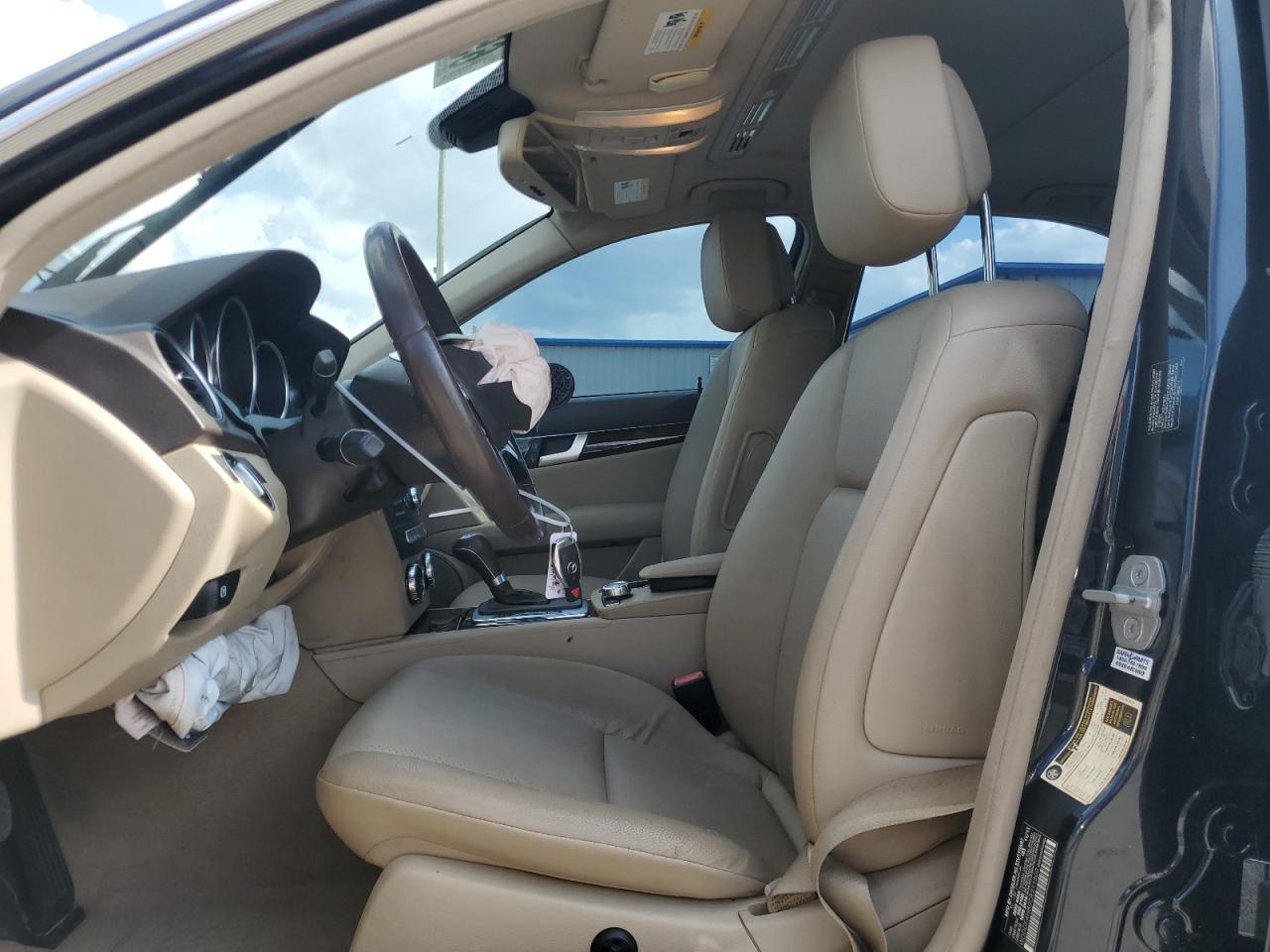 2012 Mercedes-Benz C 250 VIN: WDDGF4HB0CR211800 Lot: 65280694