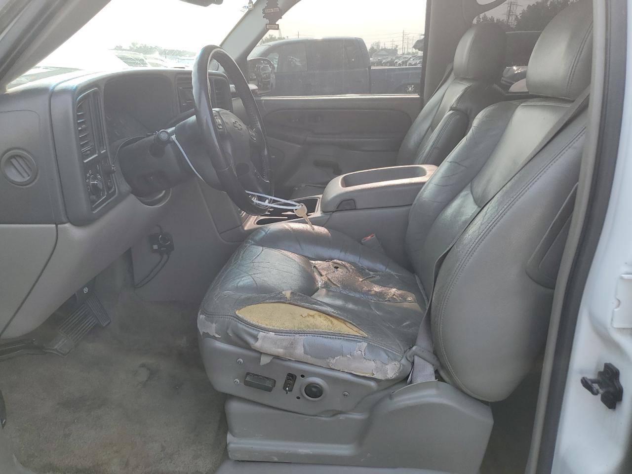 2003 Chevrolet Tahoe C1500 VIN: 1GNEC13Z73R126344 Lot: 64321344