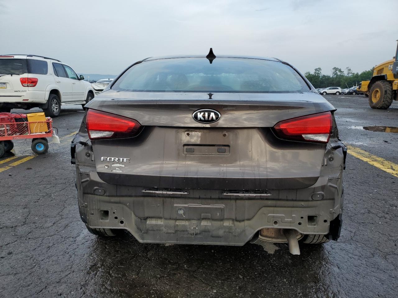 2017 Kia Forte Lx VIN: 3KPFK4A71HE148569 Lot: 64073674