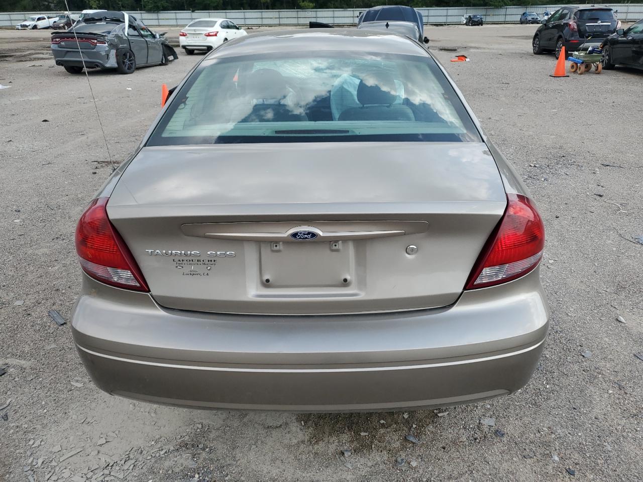 2004 Ford Taurus Ses VIN: 1FAFP55U94A177845 Lot: 61064274