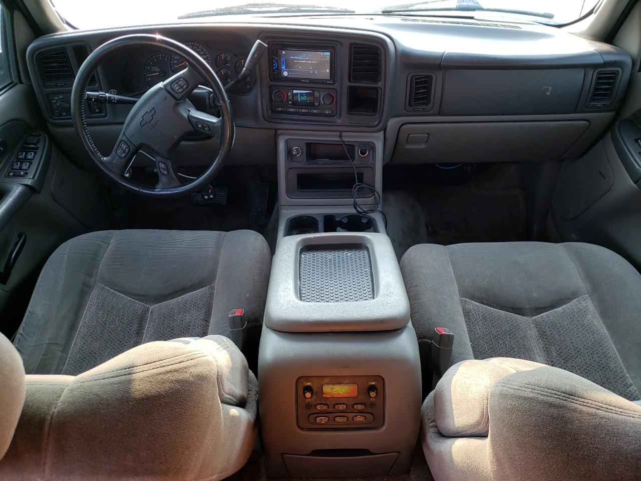 2003 Chevrolet Tahoe C1500 VIN: 1GNEC13T53J321384 Lot: 64640244